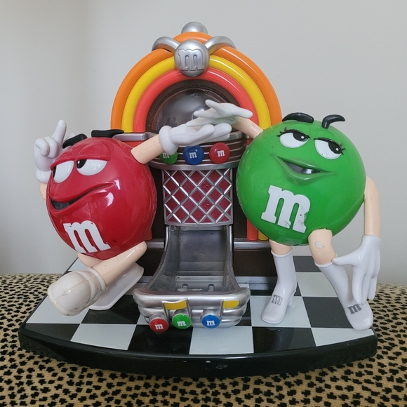 M&Ms candy machine characters - Picture 1 of 4